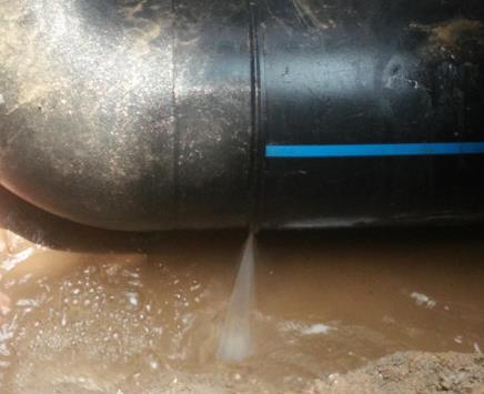 托克逊楼顶渗水维修公司为大家分享下托克逊卫生间漏水维修修补技术!